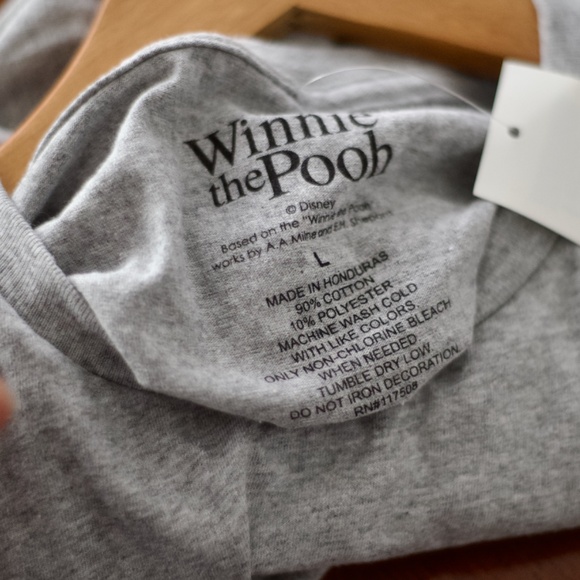 Disney Winnie the Pooh Grey Tee - Large - Picture 4 of 5